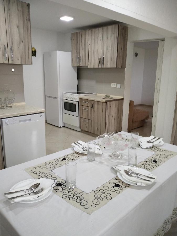 Aparttoni Dobra Voda Exterior foto